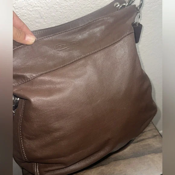 Coach Zoe Hobo Brown Shoulder Handbag - Picture 4 of 8